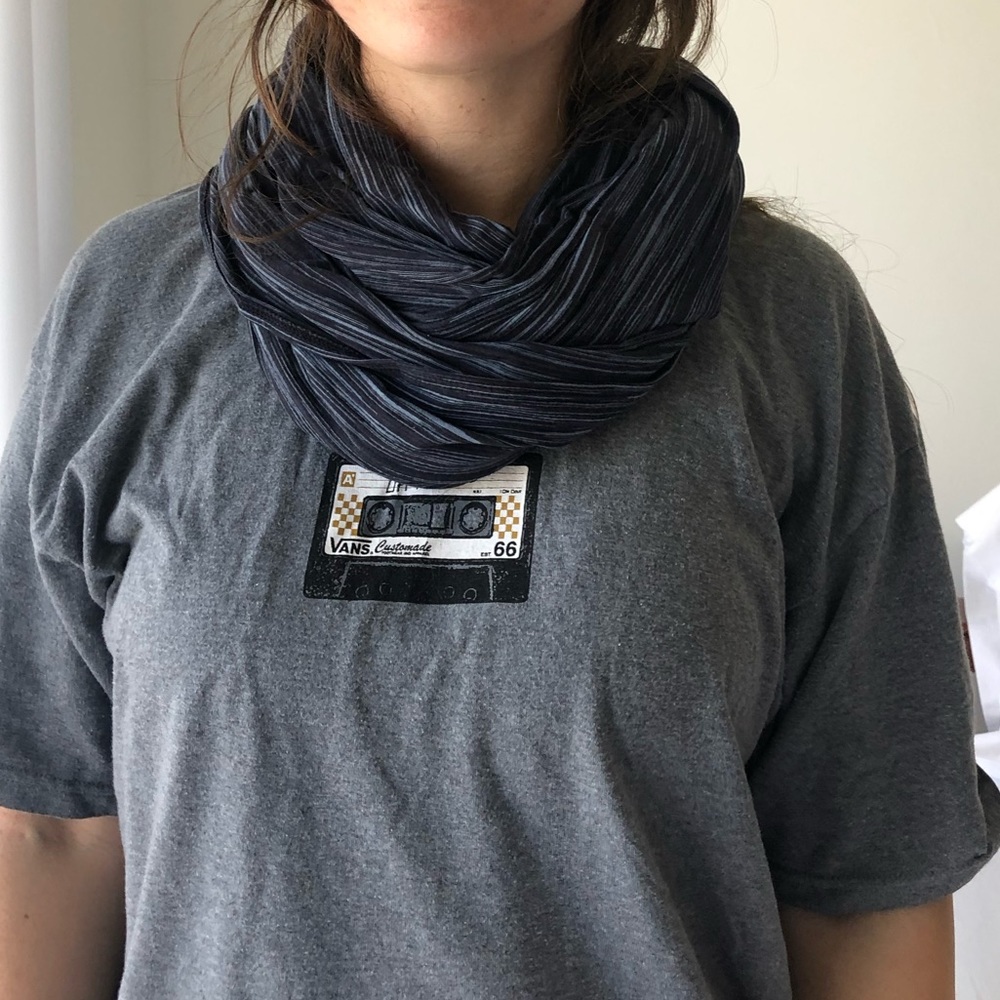Champion scarf